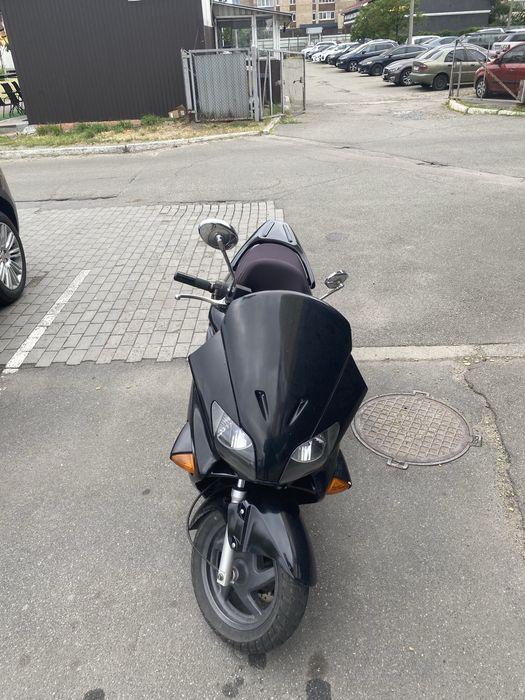 Honda Forza 250 • Макси скутер • 250 кубов • Скутер