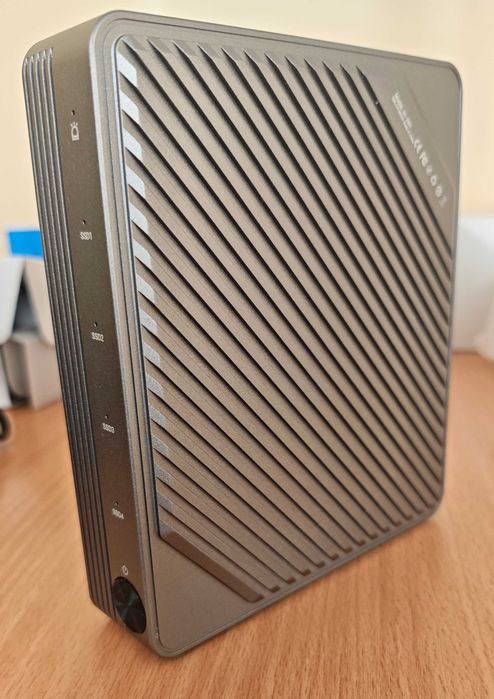 Acasis 4 Bay M.2 NVMe