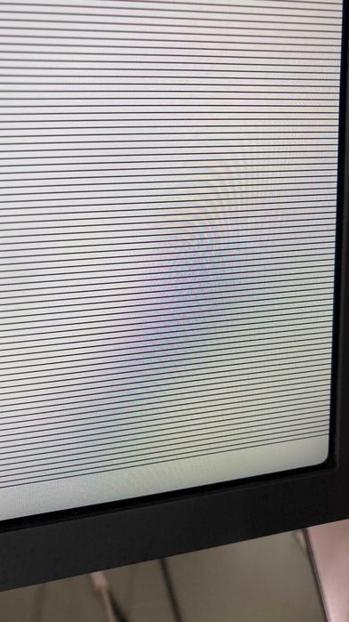 Monitor LG UltraFine 4K 24MD4KL (para peças ou reparação)