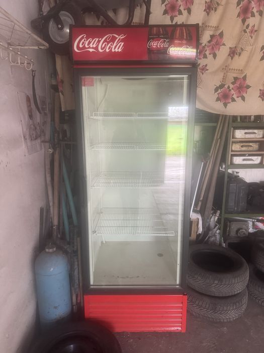 Продам холодильник. Срочно! Небольшой торг