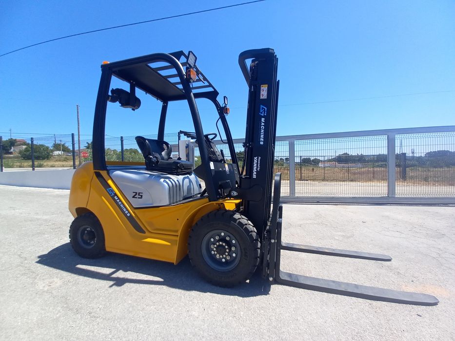 Empilhador 2.5Ton motor Yanmar