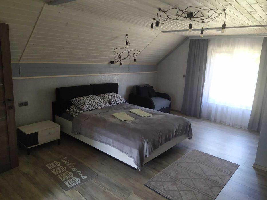 Відпочинок в Карпатах- Гостинний двір "За рікою"