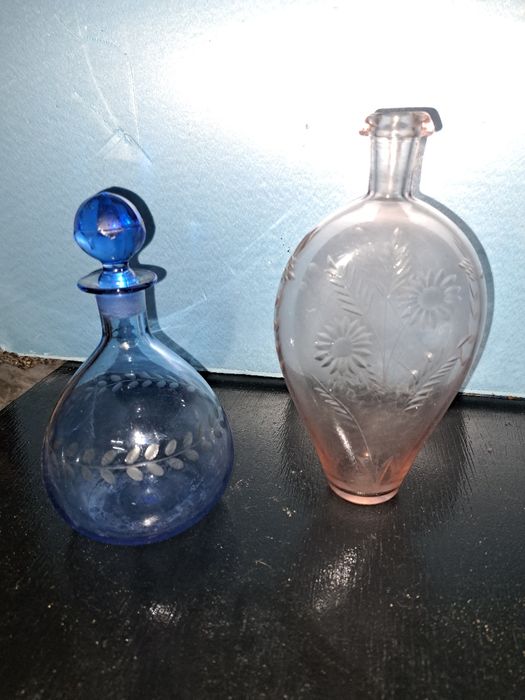 Par de Jarras diversas