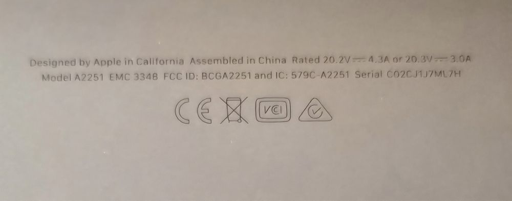 MacBook Pro 13" А2251 (Стан Ідеал)