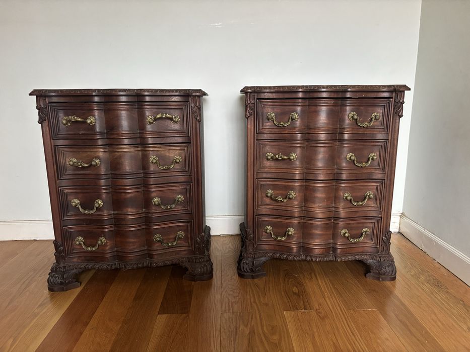 Conjunto mesinhas + comoda