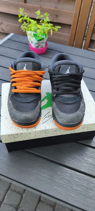 Nike AIR Jordan 4 RM