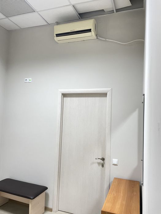 Кабінет на Перемозі погодинно/поденно для масажу, косметолога, ЛМ, ПМ
