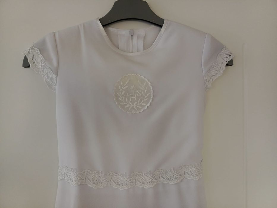 Sukienka komunijna w stanie idealnym