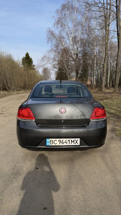 Фіат лінеа 1.4 бензина 2011р