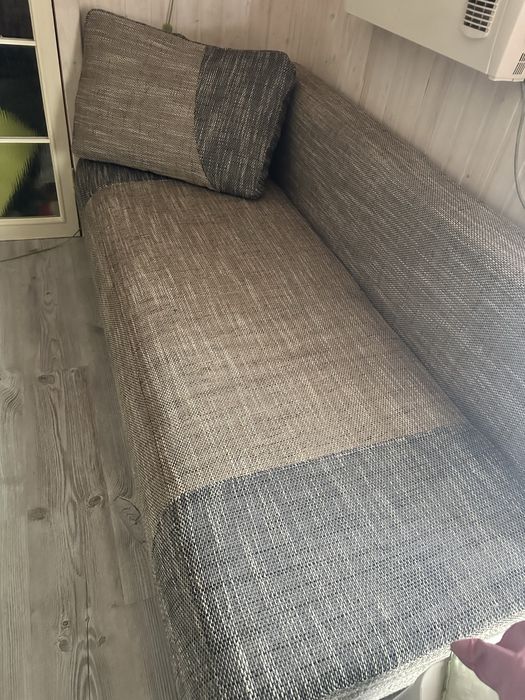 Диван  книжка  у хорошому стані