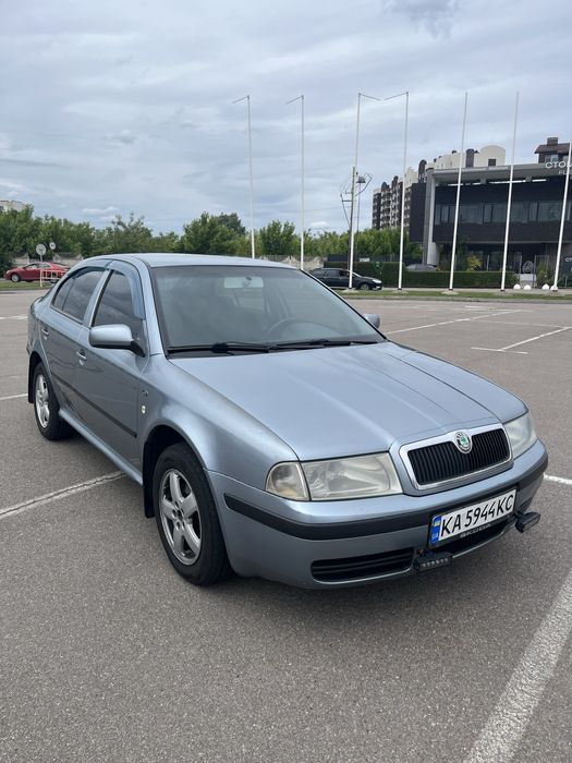 Продам шкоду 1.8т