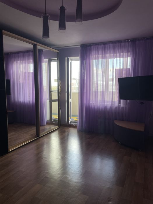 Продам 1 кімнатну квартиру на лівому березі