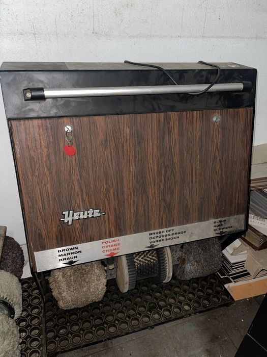 Maquina de engraxar sapatos