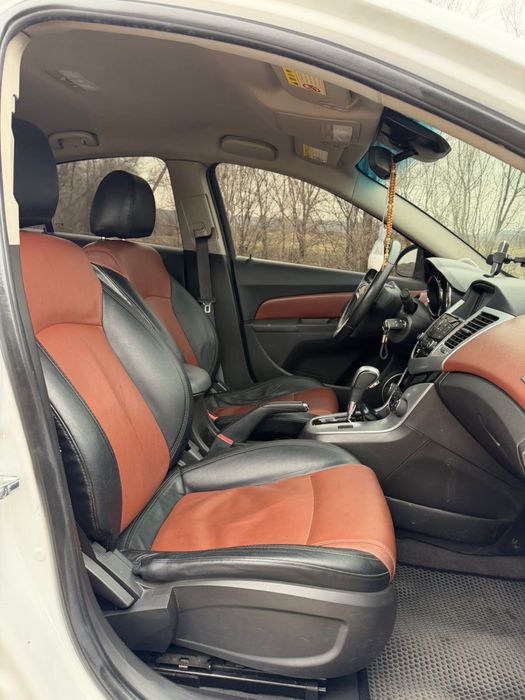 Продам Chevrolet cruze