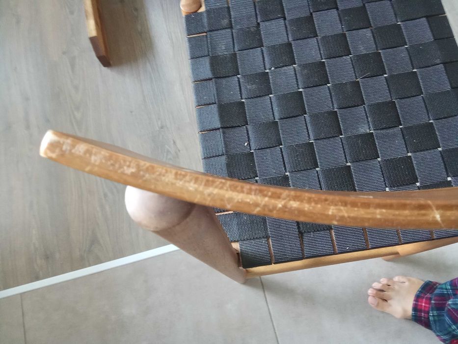 Mesa de sala em madeira