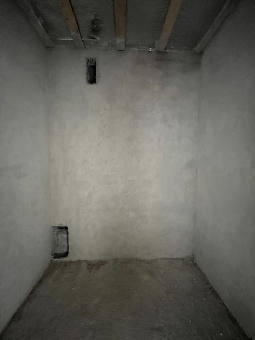 Продається готовий до ремонту таунхаус в Вовчинця