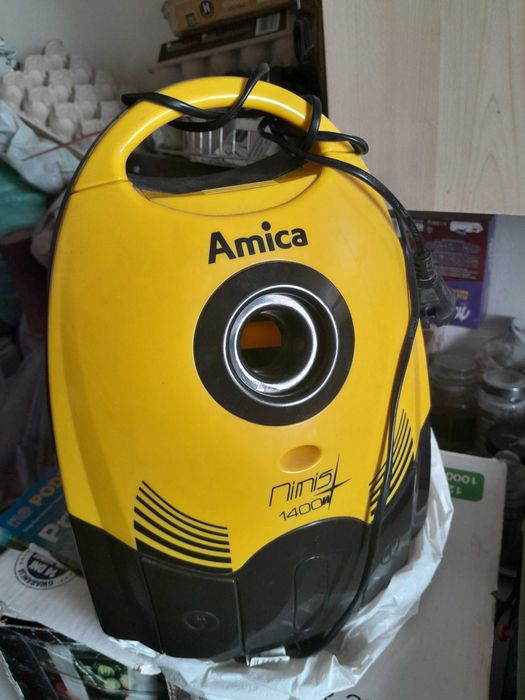 Odkurzacz Amica 1400 W