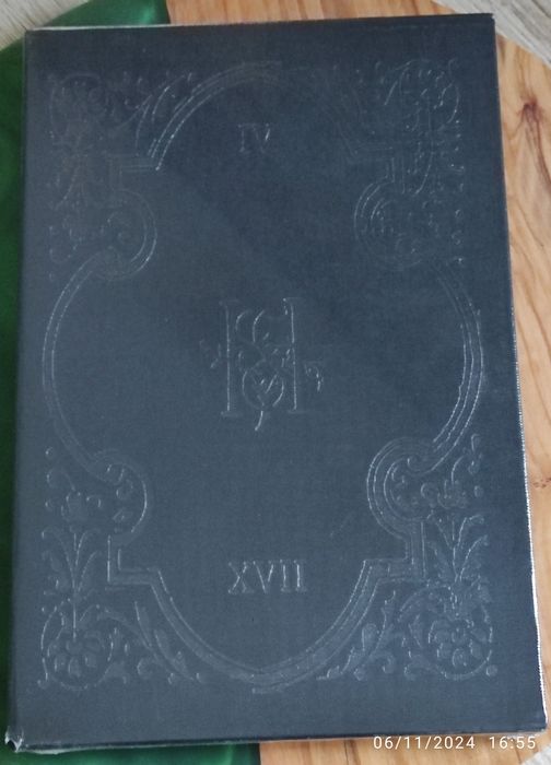 Halsey - If I Can't Have Love, I Want Power CD+Blu-ray+Photobook