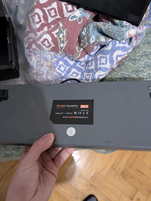 Teclado Mecânico Mars Gaming MK5 RGB Outemu SQ Brown PT