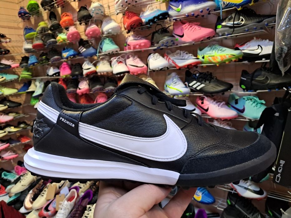 Сороконожки Nike Premier III TF шкіряні HM0283-001 оригінал