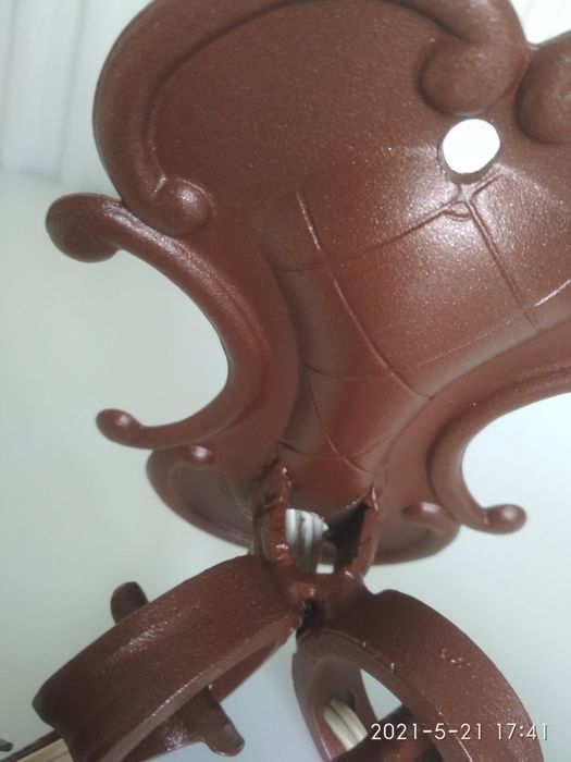 Stary kinkiet metalowy lampa oświetlenie kolor miedziany brąz