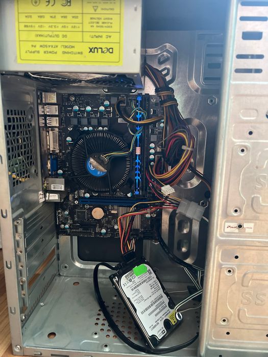 Настольний системний блок Intel