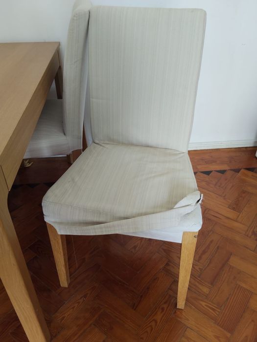 Mesa extensivel 4 cadeiras ikea com forra branca pes castanhos