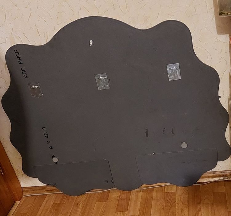 Зеркало фігурне,гарне