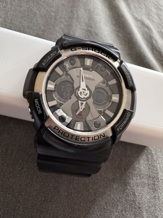 Zegarek casio g-shock ga-200