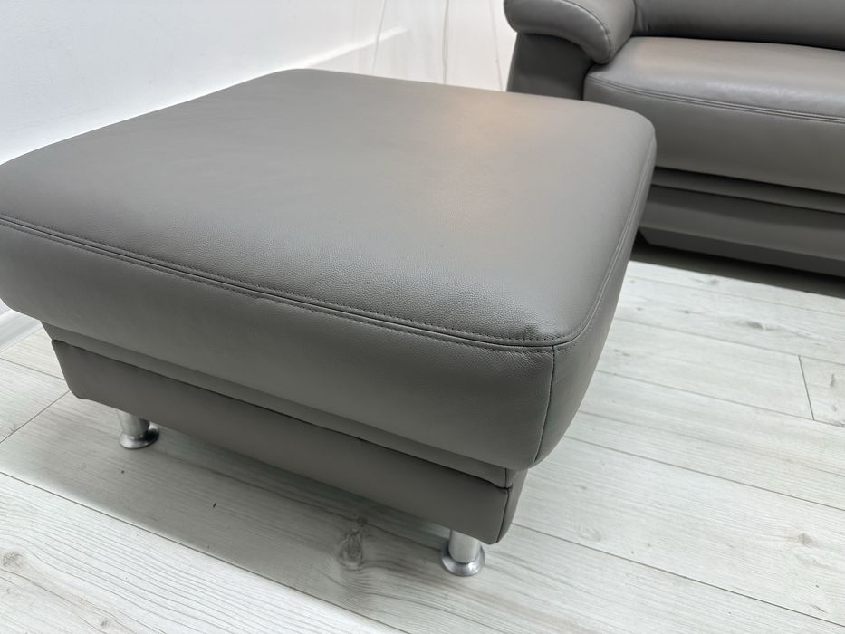 Розкладний,шкіряний куточок з Європи