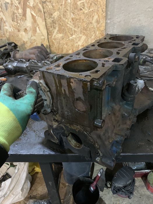 Блок мотора под проточку ваз 2110 2111 2112 приора 1.5 1.6 16v