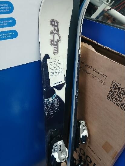 PRANCHA SNOWBOARD C/ FIXAÇOES E BOTAZ