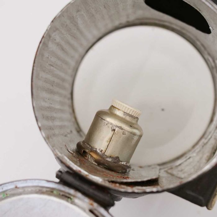 Lanternas de carruagem adaptadas a candeeiros