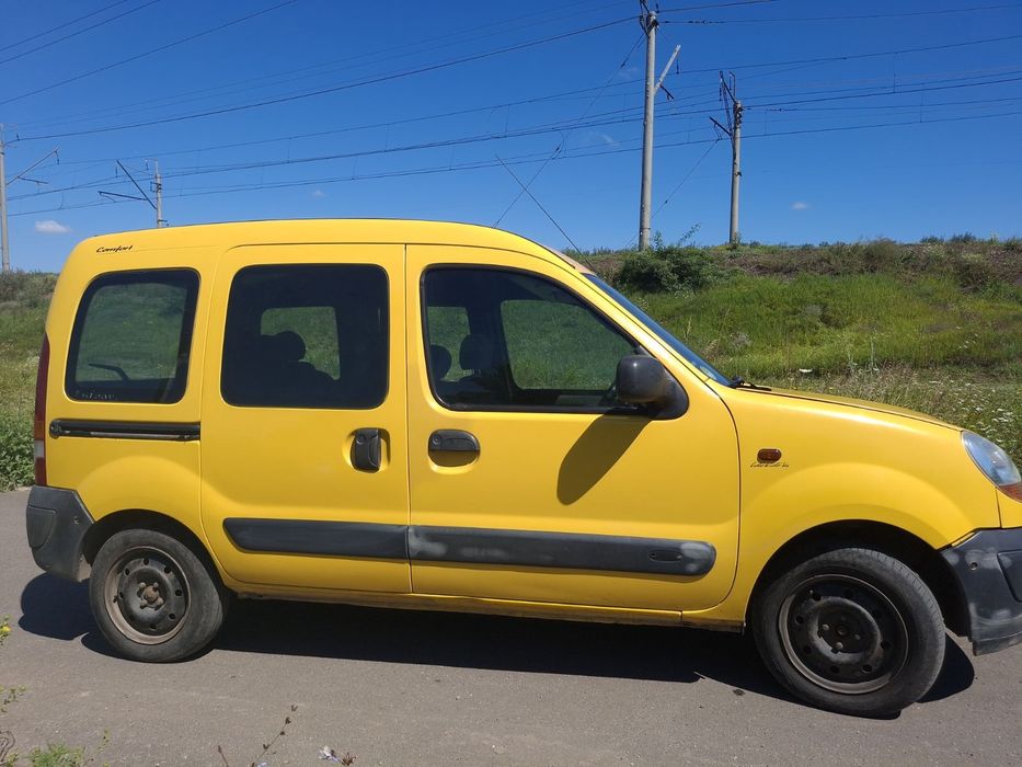 Автомобіль Рено Кенго 2003