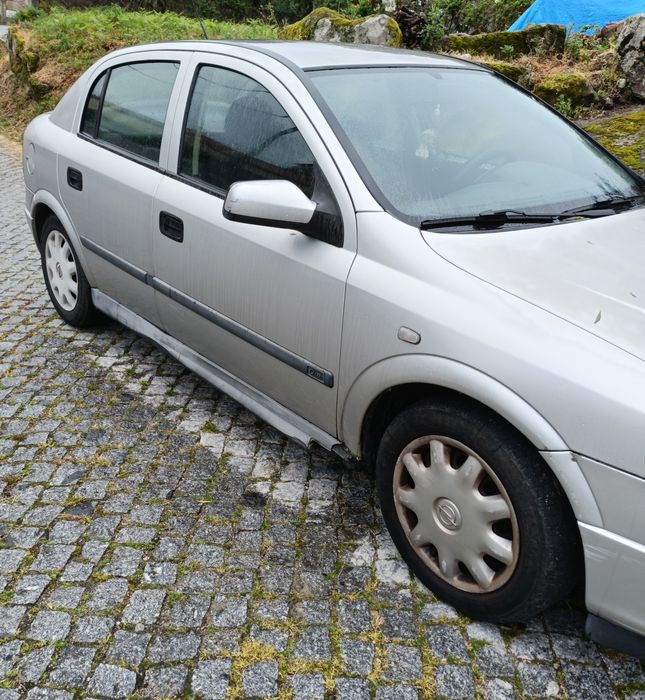 Carro Opel Astra