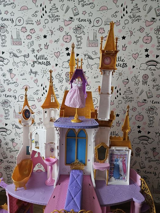 Domek dla lalek zamek księżniczek Disney