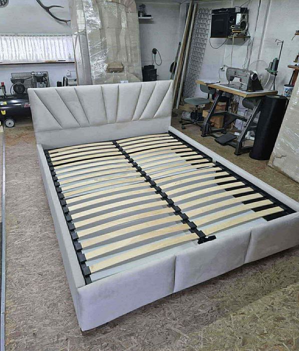 Łóżka sypialniane, tapicerowane