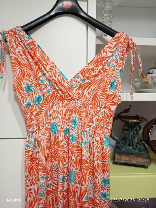 Vestido tamanho único,veste até XL