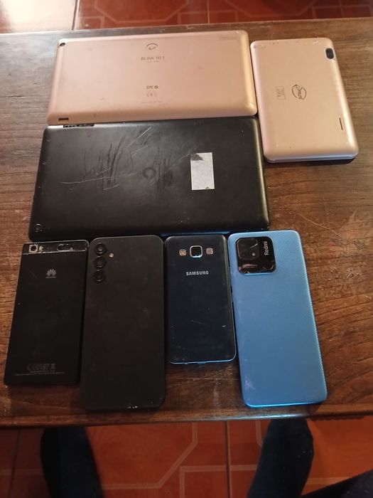 Telemóveis e tablets para peças