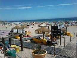 Quarto Carcavelos NOVA UNIVERSIDADE - Estação de comboio - Praia - Pingo doce