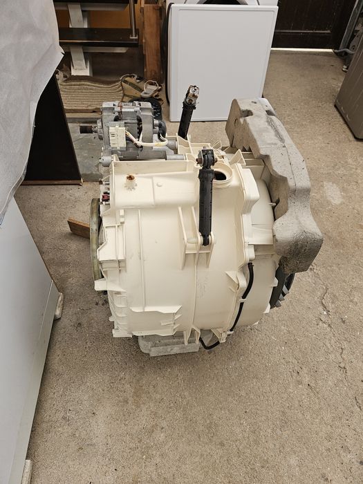 Peças  maquina roupa ARISTON Hotpoint