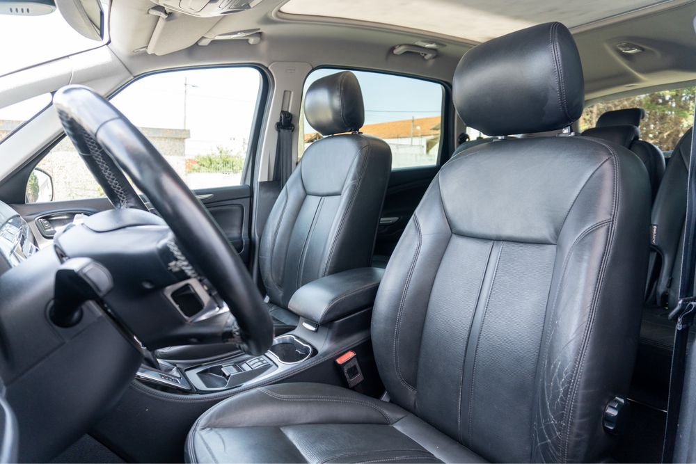 Ford S-Max — fotografia 8