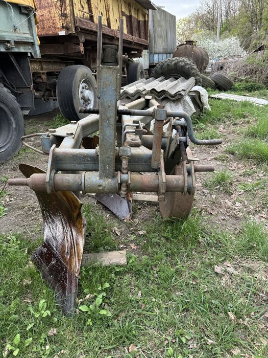 Продам польський плуг