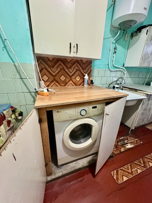 Кімната з меблями. Зручна блочна система