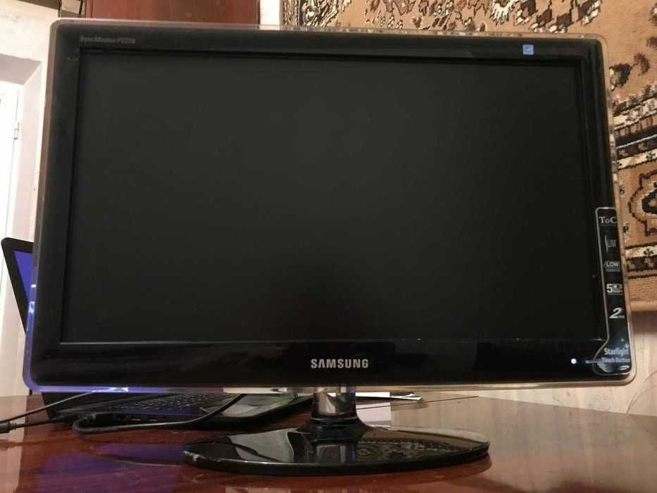 Монитор Samsung 2270