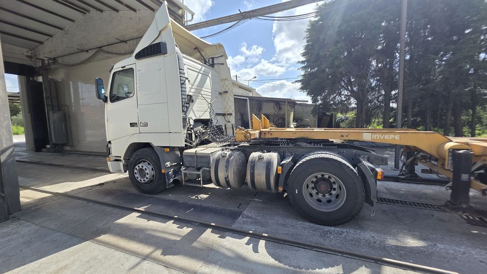 Volvo FH 420 Tractor Manual Bom Estado