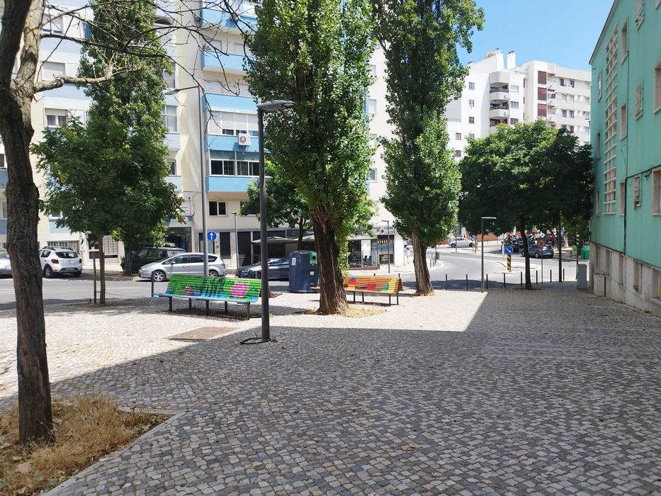 T2 com elevador, central em Benfica – Praça Prof. Santos Andrea (Próximo do Fonte Nova)