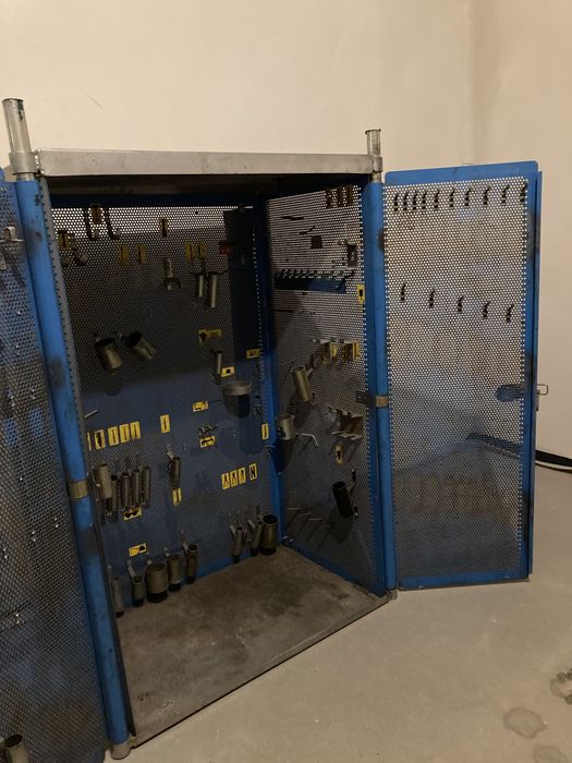 Szafka narzędziowa, warsztatowa, zamykana