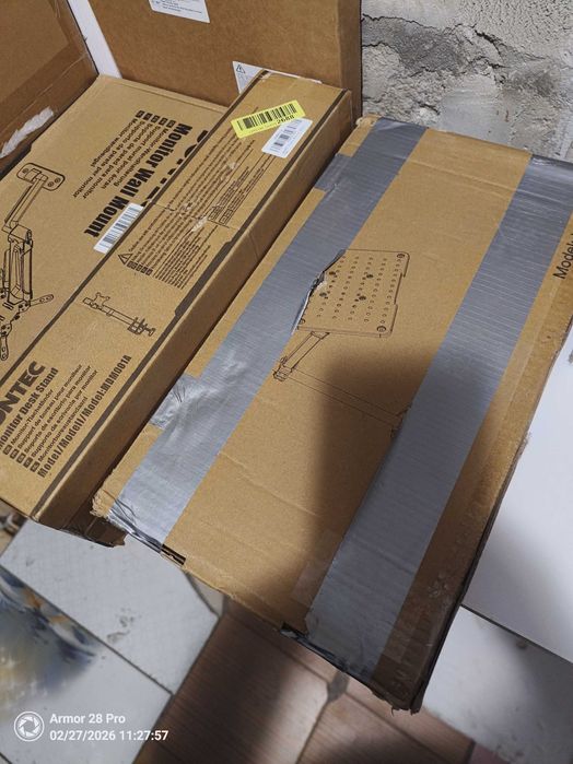 Кронштейн для монітору