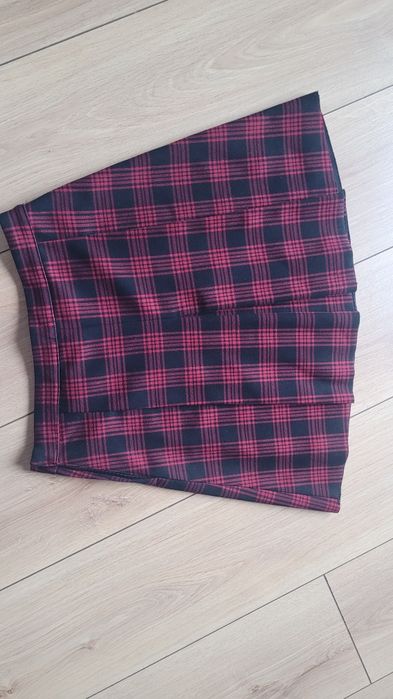 Spódniczka w  czarno czerwoną kratkę h&m 34